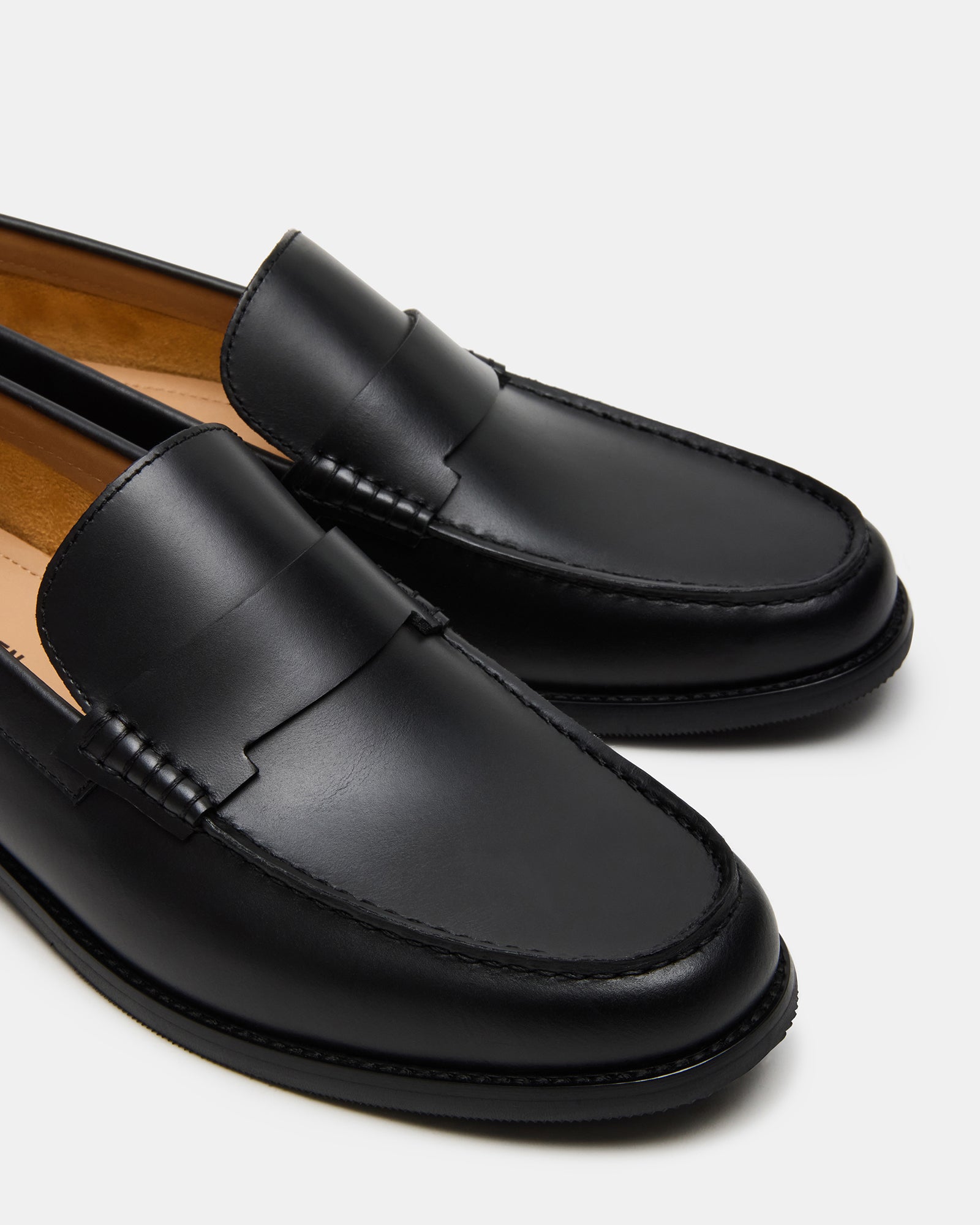 COLVER BLACK LEATHER
